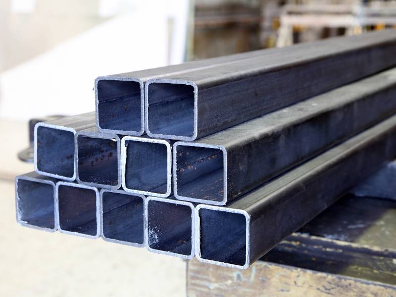 Inspirasi Desain Interior dengan Besi Hollow